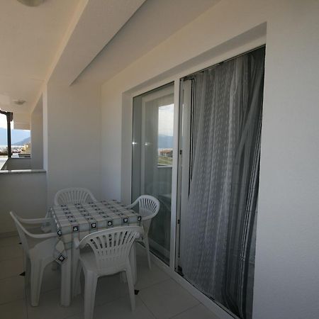 Apartments Mare I Baska  Exterior photo